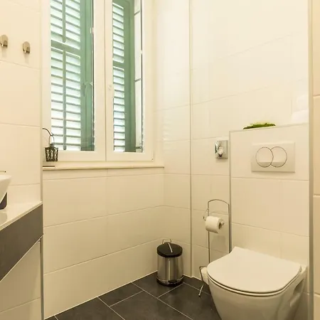 Seabed Guest house 4*