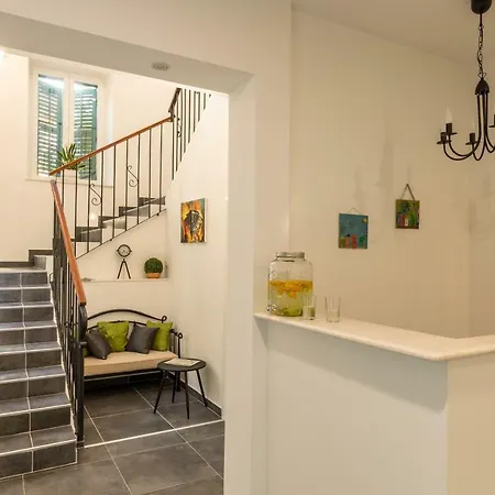 Seabed Guest house