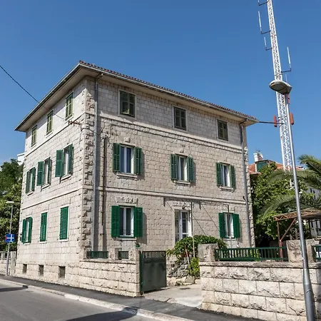 Seabed Guest house 4*